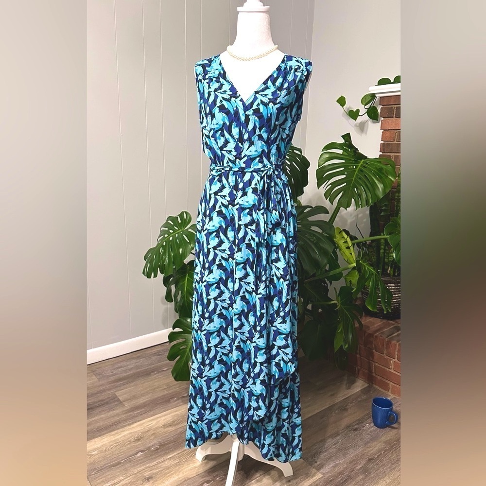 🛍️ Wrap style sleeveless Maxi dress Size XS/TP Excellent condition
